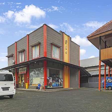 Oyo 91084 Oke Guest House マラン エクステリア 写真